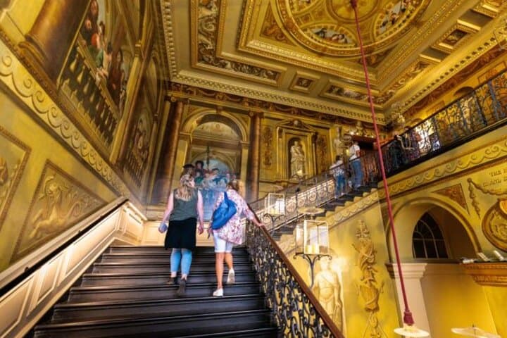 Private Westminster Walking Tour and Kensington Palace Visit photo 2