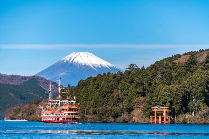 Mt Fuji & Hakone Private Day Tour — Pagoda Views, Ropeway and Lake Ashi Cruise photo 3