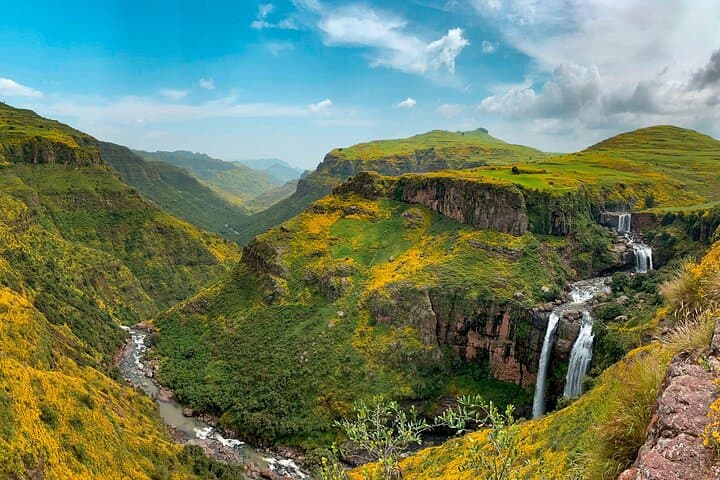 4-Day Simien Mountains Trek: Walia Ibex, Geladas & High-Altitude Views