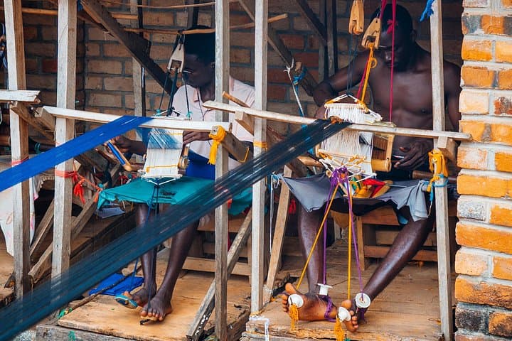 Day Trip to Ashanti Region: Manhyia Palace & Bonwire Kente Weaving