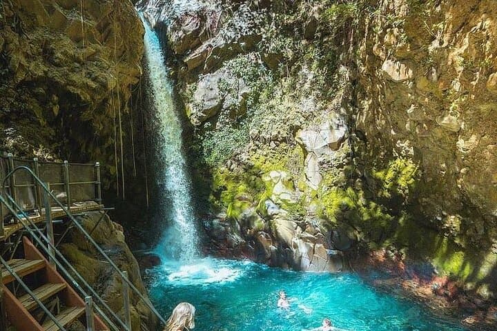 Hacienda Guachipelin Mini Combo: Río Negro Hot Springs, La Oropéndola Waterfall & Lunch photo 5