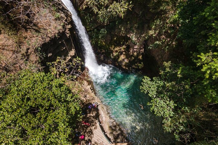 Hacienda Guachipelin Mini Combo: Río Negro Hot Springs, La Oropéndola Waterfall & Lunch photo 3