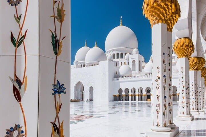 Sheikh Zayed Grand Mosque 5-Hour Guided Tour from Dubai — Architecture, Prayer & Practical Tips photo 5
