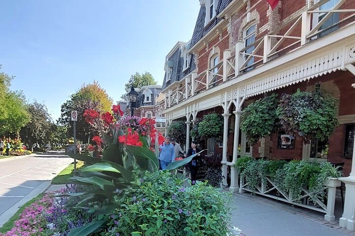 Niagara Falls Private Tour with Portuguese Guide — Full-Day Walk & Winery Visit photo 6