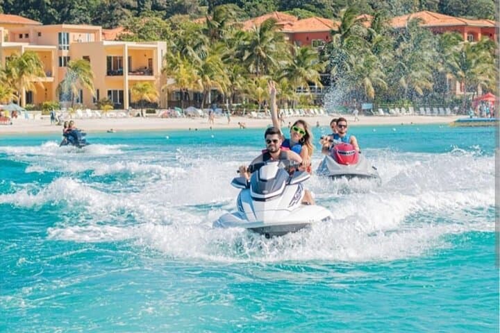 Roatán West Side: West Bay Snorkel, Emerald Beach & Island Flavors photo 5