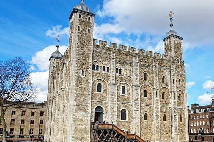 Explore the Tower of London: Audio-Guided Ticket to the Crown Jewels & White Tower photo 4