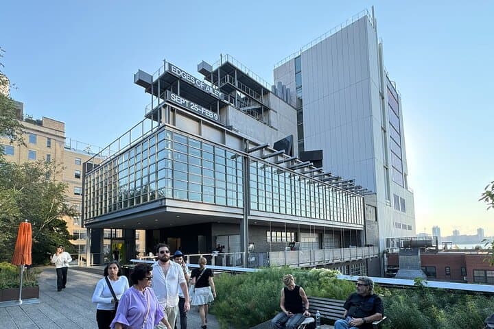 Chelsea and the High Line: An Urban Architecture Walking Tour in NYC photo 1