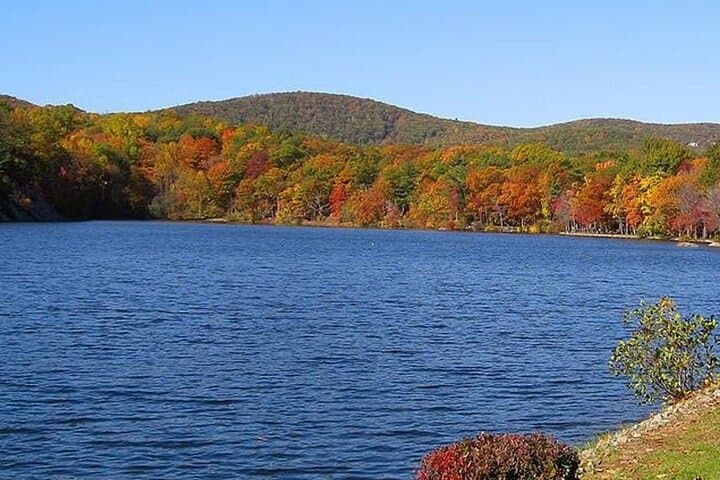 Bear Mountain & Beacon Day Trip from NYC: Hudson River Views, Mount Beacon Hike and Dia Beacon photo 4