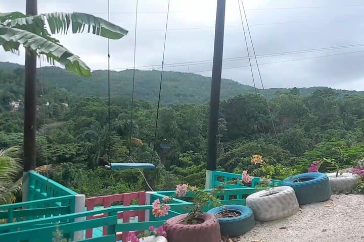 Montego Bay to Negril: 2–3 Day Bamboo Rafting, Catamaran & Dunn's River Falls Adventure photo 6