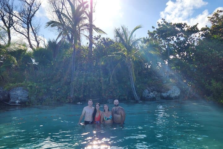 Private Bermuda Boat Charter: Cliff Jumping, Shipwrecks & Island Sightseeing photo 4