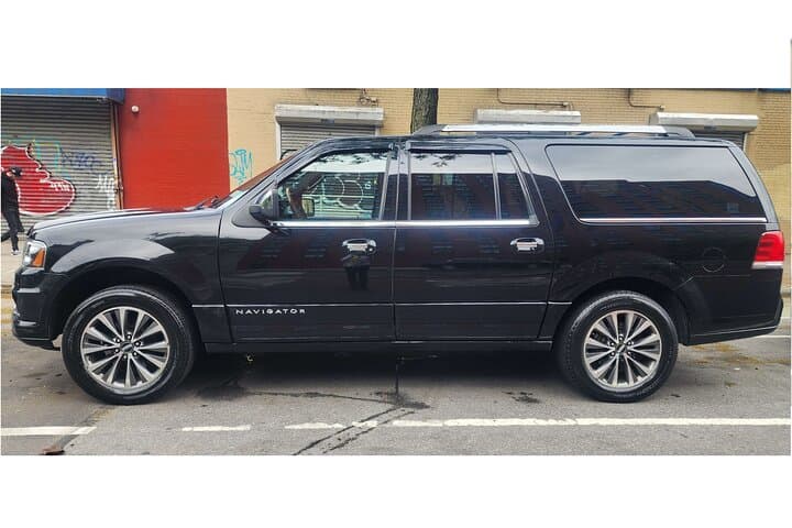 JFK Round-Trip Limo Transfer: Reliable Private Airport Transport in NYC photo 2