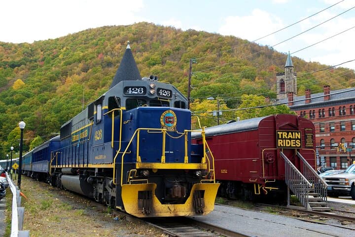 Jim Thorpe Day Trip from NYC: Swiss-Town Charm & Lehigh Gorge Train photo 5