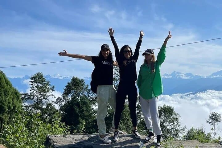 Nagarkot Sunrise Hike & Kathmandu Day Tour: Nagarkot to Changunarayan photo 2