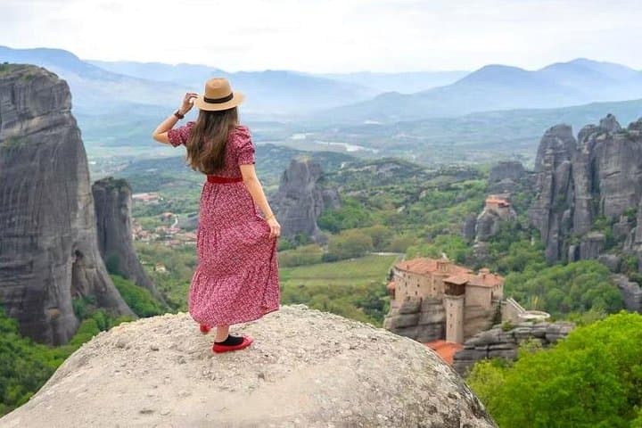 Full-Day Private Meteora Tour from Athens: Monasteries, Kastraki Lunch & Thermopylae photo 3