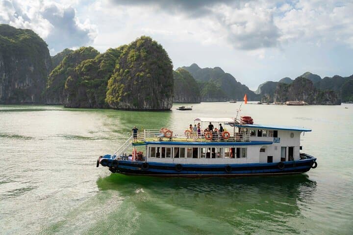 Lan Ha & Ha Long Full-Day Boat Trip to Monkey Island: Kayak, Swim, and Sunset