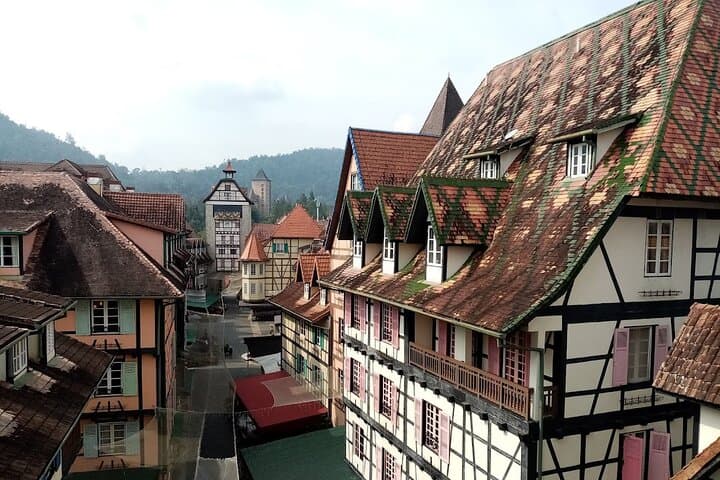 Genting Highlands Day Trip: Colmar Tropicale & Japanese Garden Guide photo 3