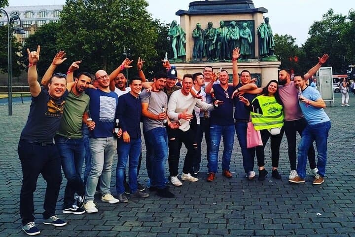 Cologne Kölsch Pub Crawl: Private Bachelor(ette) Night Out in Köln photo 3