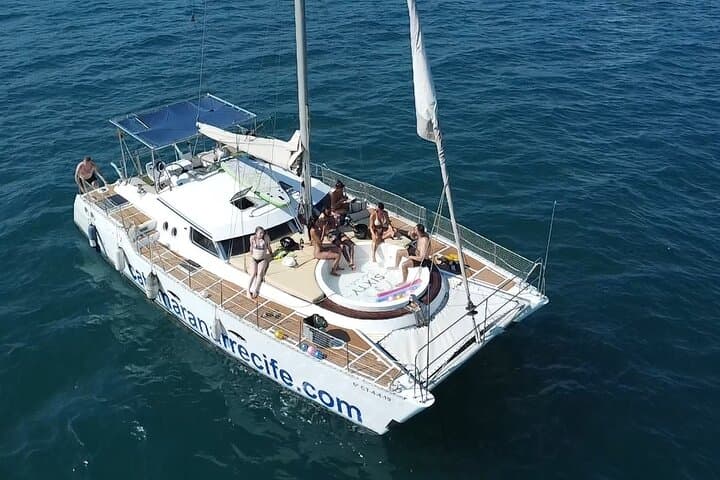 Torrevieja Catamaran Cruise: 2-Hour Jacuzzi, Swim & Snorkel Experience