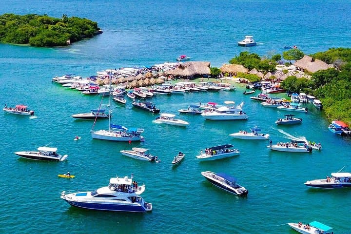 Full-Day Cholon & Barú Speedboat Tour with Lunch from Cartagena photo 3