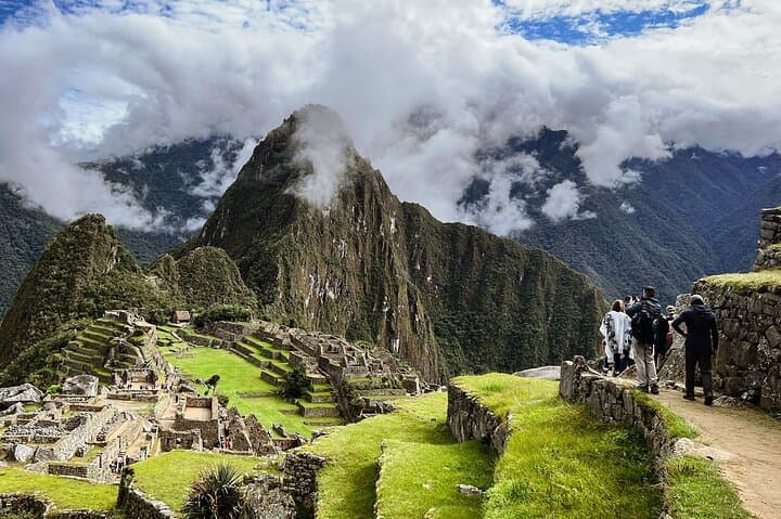 Short Inca Trail: 2-Day Hike to Machu Picchu via the Sun Gate photo 3