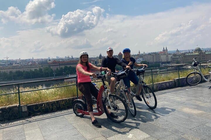 Prague Bike Tour: 3-Hour Guided Ride Through the Vltava and Castle District photo 2