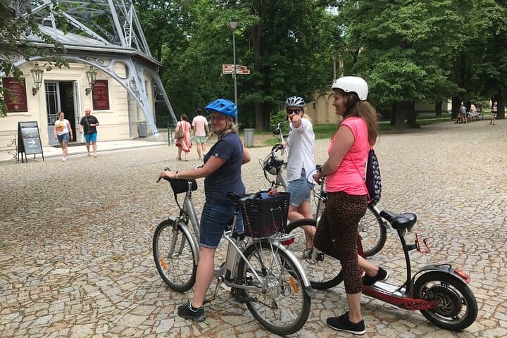 Prague Bike Tour: 3-Hour Guided Ride Through the Vltava and Castle District photo 6