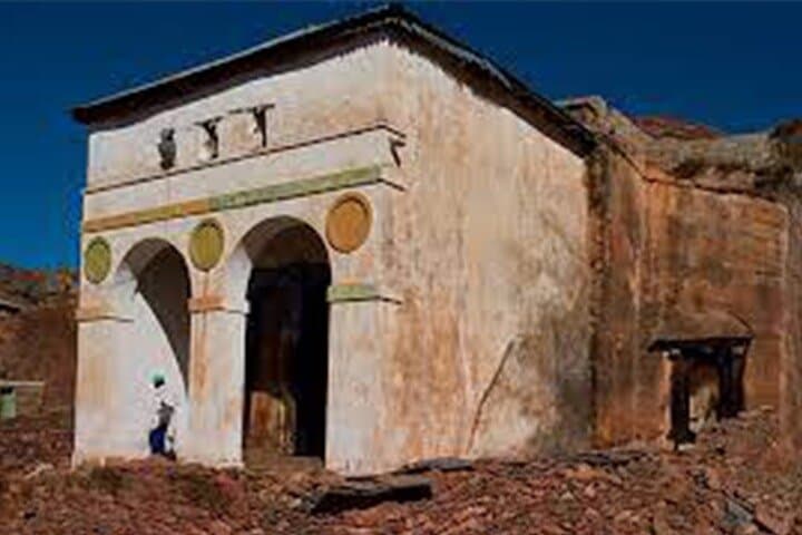 2-Day Tigray Church Hiking: Gheralta's Cliff Churches and Cultural Trails photo 4