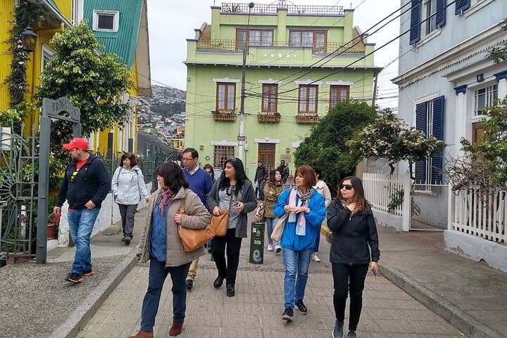 Valparaiso Viewpoints, Elevators & Hills: Guided Tour of Cerro Alegre and Concepción photo 6