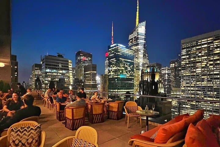 Capture NYC: Personalized Photo Tours with a Local Expert photo 5