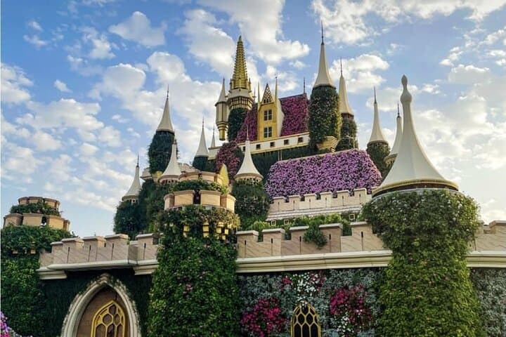 Dubai Miracle Garden with Transfer: Seasonal Flower Display & Visitor Guide photo 4