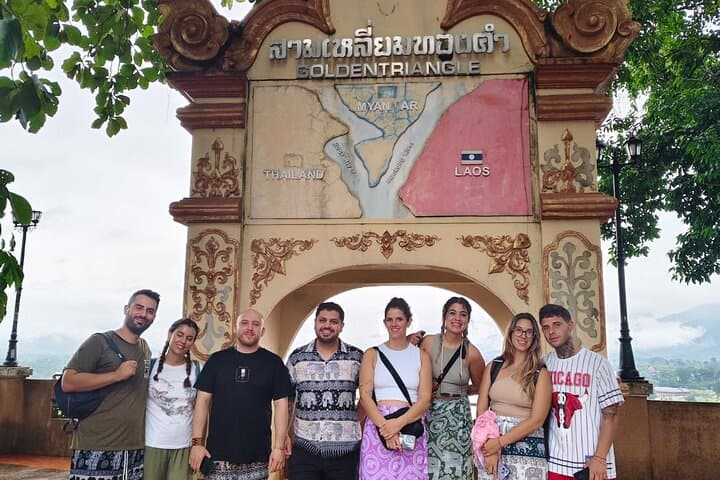 Chiang Rai Full-Day Highlights: White & Blue Temples, Tea Plantations, Golden Triangle photo 3