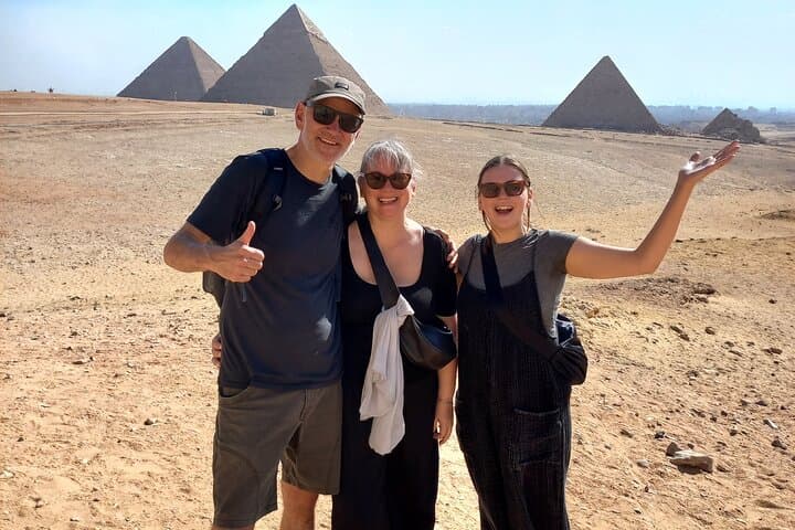 Private Tour: Grand Egyptian Museum & Giza Pyramids with the Sphinx
