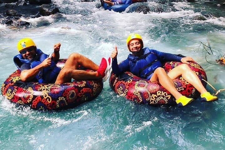 Rio Celeste Tubing: Blue River Float and Farm-to-Table Lunch in Costa Rica photo 2