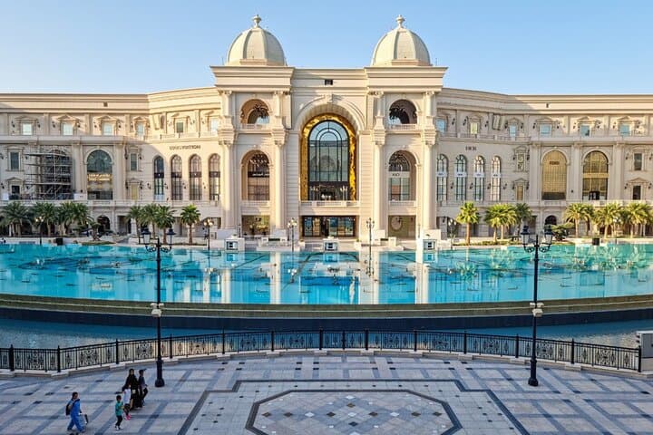 Doha Luxury Private Tour: VIP Shopping, Island Visits & Gourmet Dining