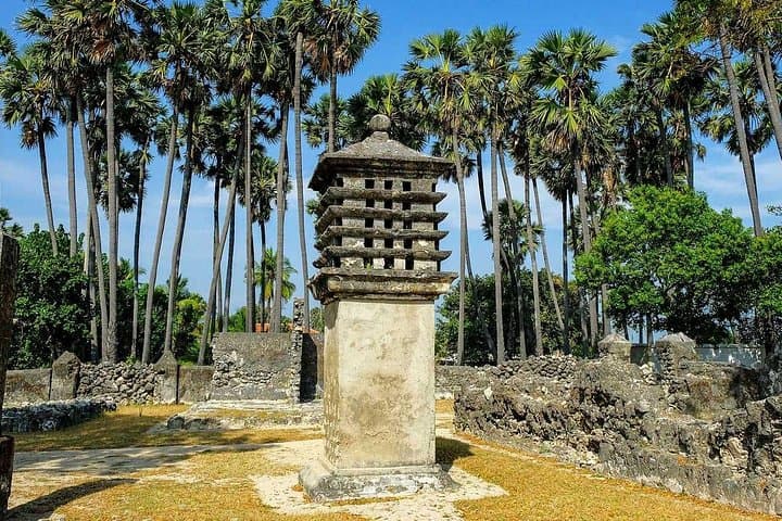 Sri Lanka Grand Explorer: 21-Day Cultural, Wildlife & Coastal Journey photo 2