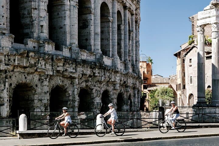 Taste of Rome by E-Bike: 12km Cannondale Highlights Tour photo 4