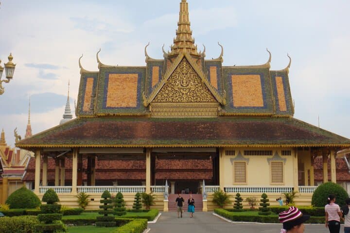Phnom Penh Private Full-Day: Royal Palace, Tuol Sleng & Killing Fields Tour photo 4