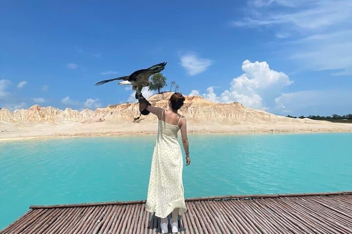 Private Blue Lake and Sand Dunes Tour in Bintan — Lagoi Photo & Nature Excursion photo 4