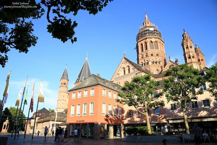 Frankfurt-to-Mainz-Train-Tour-Roman-Theatre-Altstadt-Walking-Experience photo 3