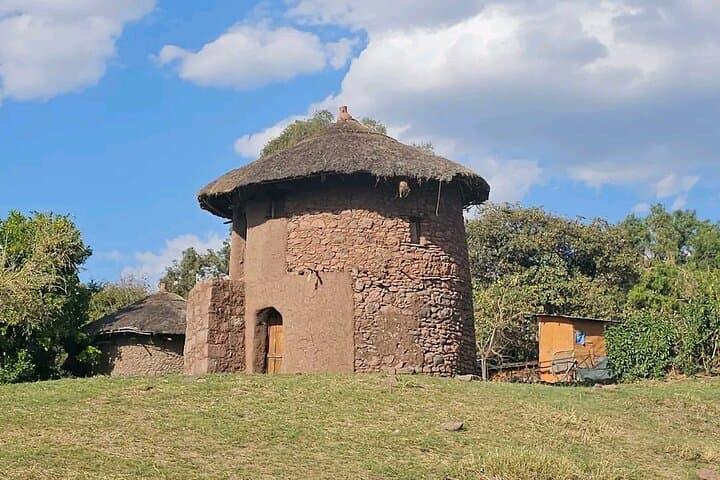Exploring Lalibela's Rock-Hewn Churches: Day Tour to St. George and the Eleven Churches photo 4