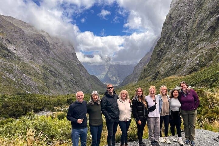 Milford Sound Full-Day Tour from Te Anau with Nature Cruise photo 3