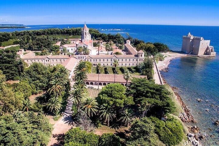 Saint-Raphaël Private Boat Tour: Explore the Îles de Lérins & Esterel Coast photo 4