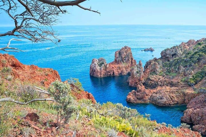 Saint-Raphaël Private Boat Tour: Explore the Îles de Lérins & Esterel Coast photo 5
