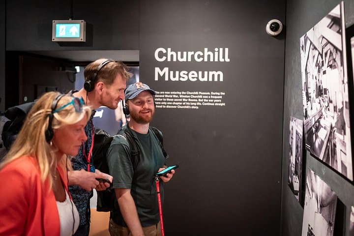 Westminster Walking Tour & Churchill War Rooms — Historic London Stroll photo 2