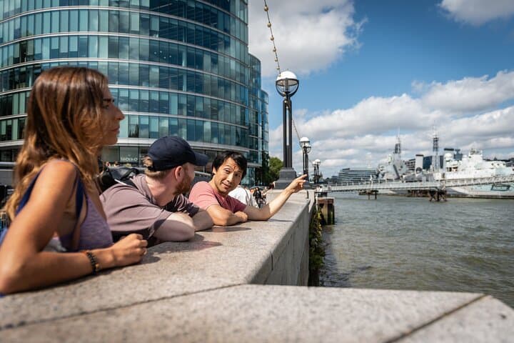 Shard Viewing Gallery and Westminster Walking Tour: Skyline Views & Royal Sights photo 5