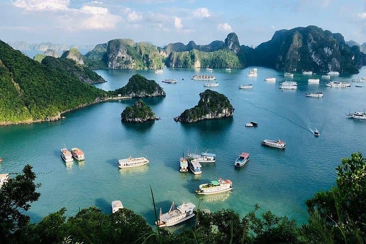 Halong Bay 5-Star Overnight Cruise: 2-Day Luxury from Hanoi photo 2