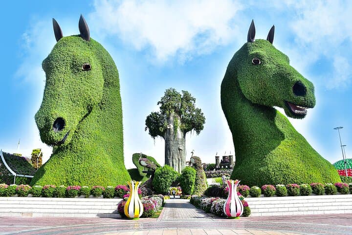 Dubai Evening Tour: Miracle Garden & Global Village Private Guided Experience