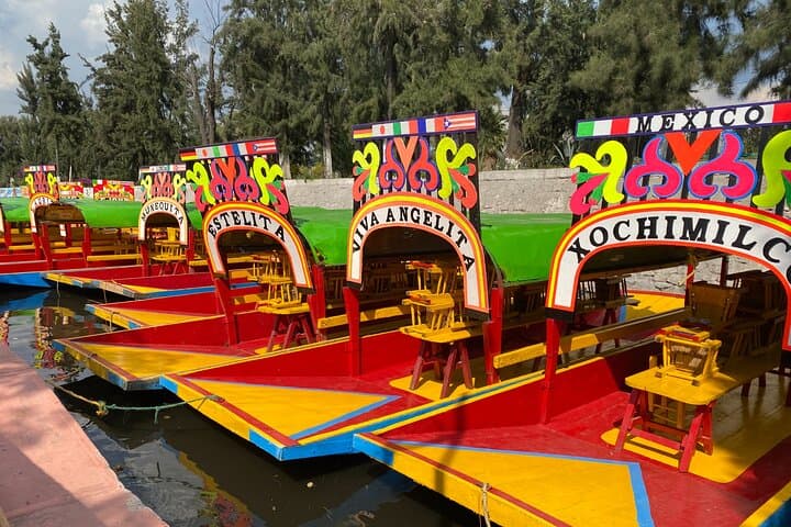 Trajinera Party in Xochimilco: Mariachi, Drinks & Snacks on the Canals photo 5