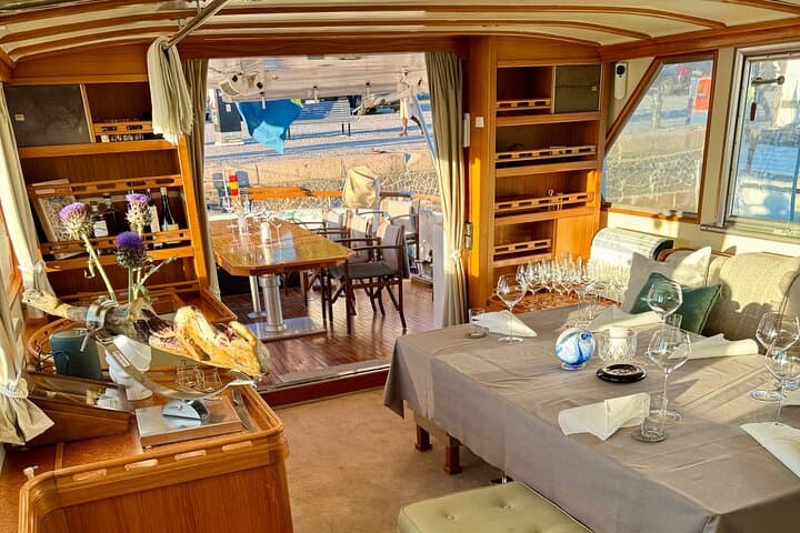 exclusive-yacht-tour-stockholm-sunset-dinner-lunch-cruise photo 2
