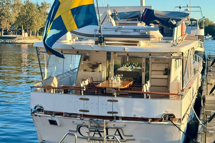exclusive-yacht-tour-stockholm-sunset-dinner-lunch-cruise photo 3